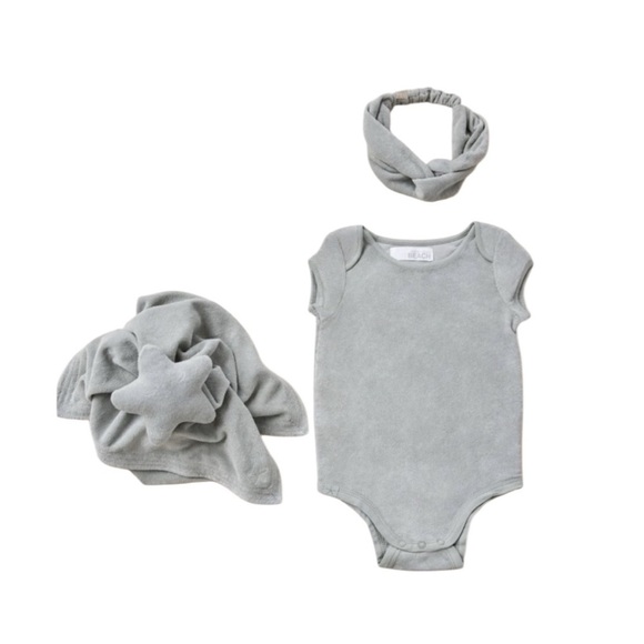Barefoot Dreams Beach Cozy Terry Onesie Baby Bundle Color is Sea Salt NWT - Picture 2 of 7
